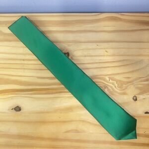 *2/$20* Egara Green Tie NWT